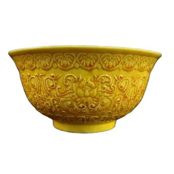 Жълта глазура с цветя модел Yongzheng, кралския император на династия Цин в Китай, Купата на високи крака, Антикварное фарфоровое украса за дома