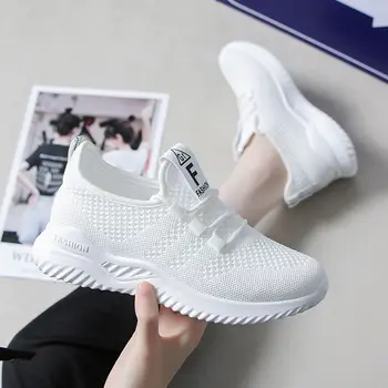 Мрежести маратонки Студентки 2021 Пролет Лято Нова Дамски обувки Корейската Мода Бягане Бели Обувки Дишаща Мрежа Обувки